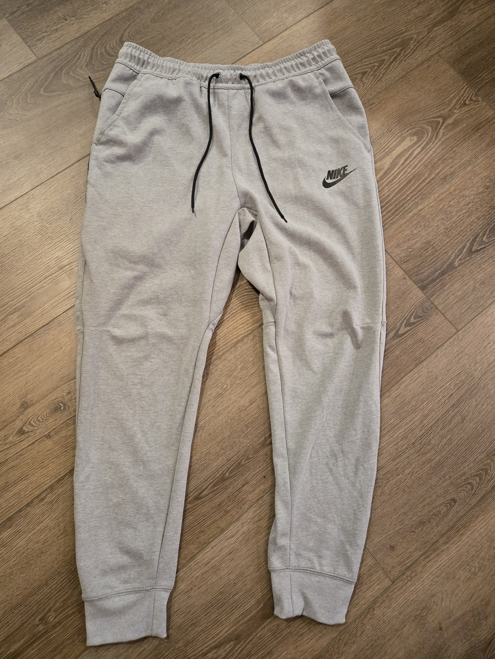 Nike Men’s Light Gray Fleece Jogger Pants